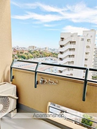 東京都新宿区大久保２丁目[3LDK/59.1m2]のバルコニー