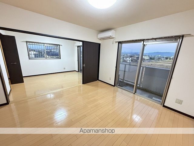 AVANCIAの内装写真