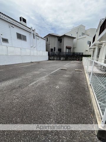 エスパスよもぎ台の玄関写真