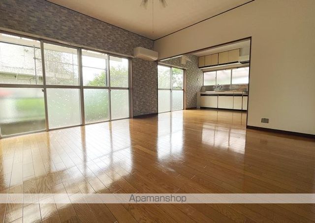 上花輪戸建の内装写真