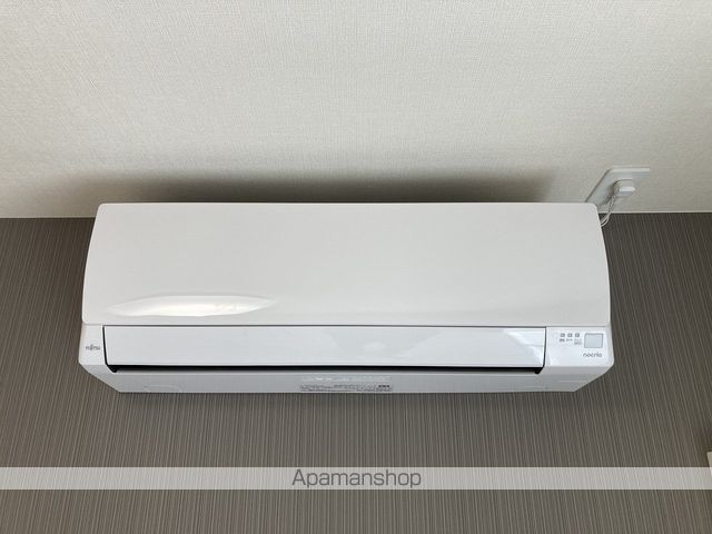 カヴァロの内装写真