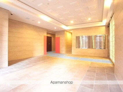 東京都八王子市横山町[1K/25.65m2]のエントランス