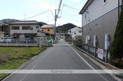 アーバンハイツ小松Ｆ[2LDK/55.42m2]の周辺1