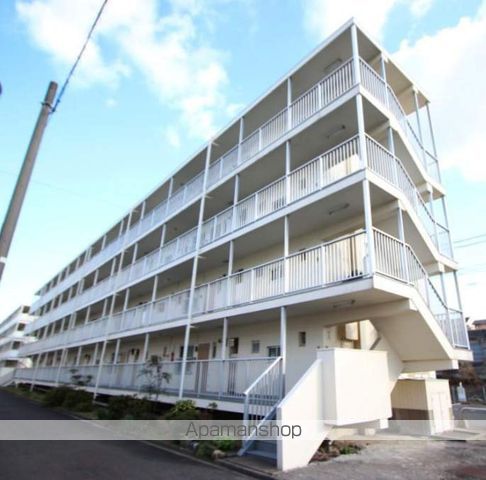 ビレッジハウス宗像2号棟の玄関写真