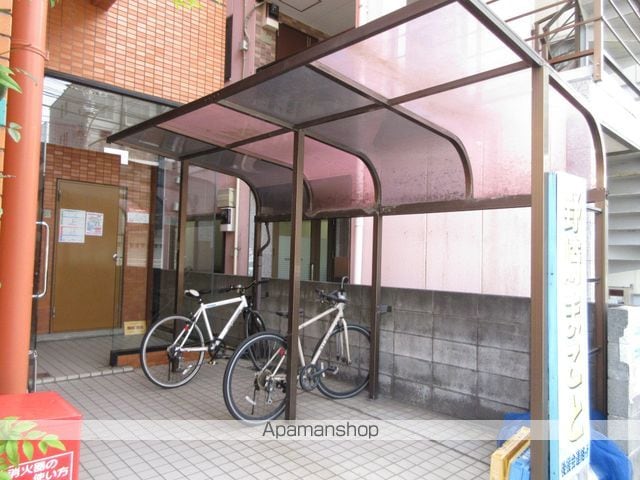 メイプルマンションの外観写真
