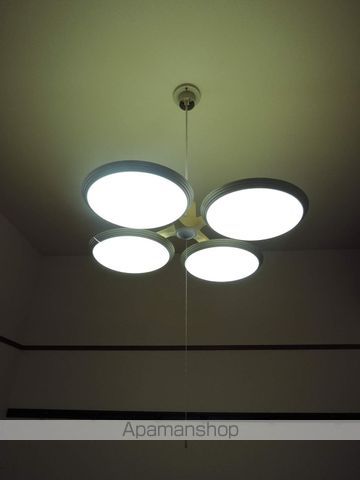 スタジオーネ参番館の内装写真