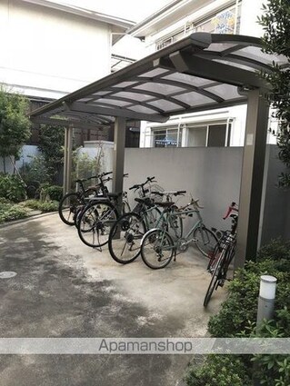 東京都世田谷区代田６丁目[1R/24.67m2]の共用部3