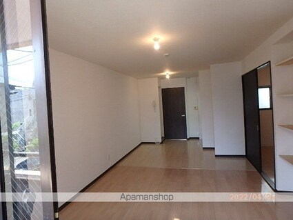 東京都新宿区市谷台町[1LDK/38.07m2]のリビング・居間3