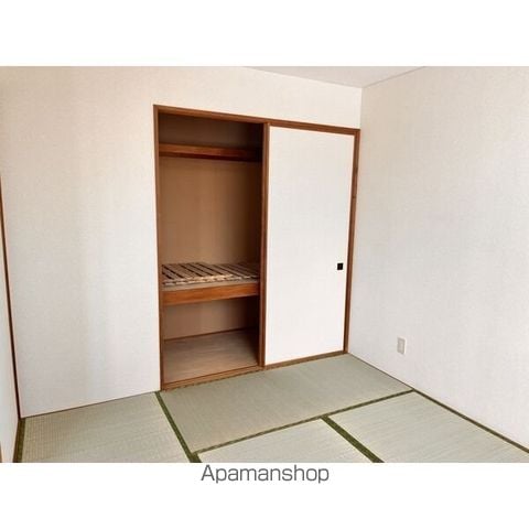 ハイグレード13の内装写真