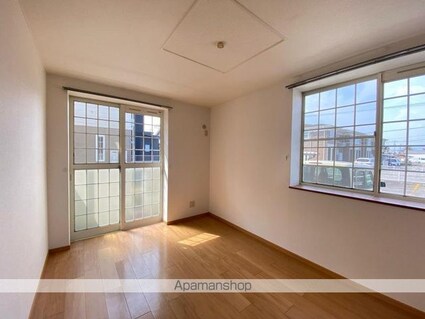 香川県高松市元山町[2DK/47.93m2]のリビング・居間