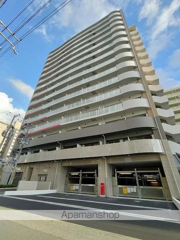 セレニテ江坂グランデの外観写真