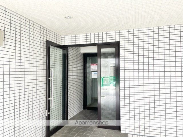 シオン塚口の玄関写真