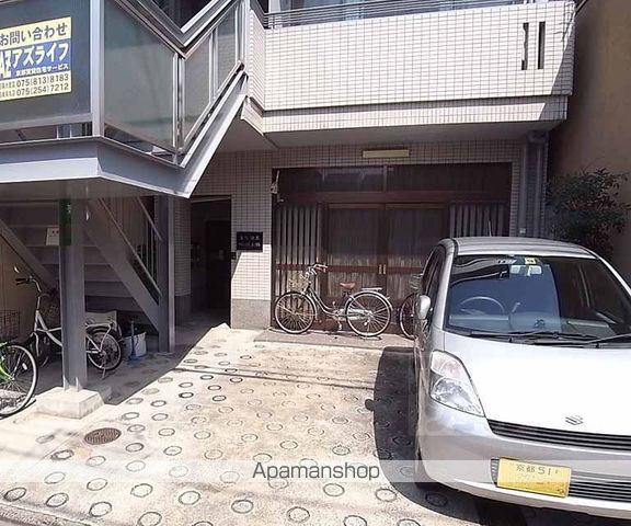 ドエル綾小路の外観写真