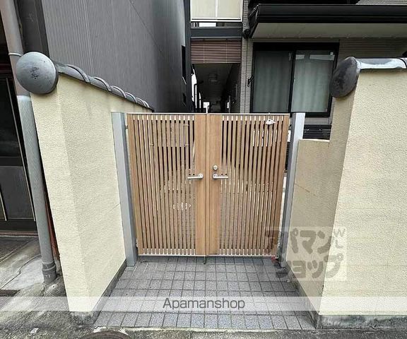 レオパレス三条東山の外観写真