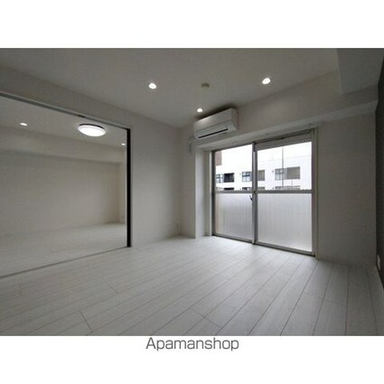 ライオンズマンション日本橋[2DK/47.79m2]のリビング・居間1