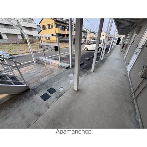 シーズンコート妙興寺の玄関写真