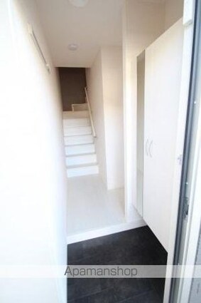 シャインポート屋島Ⅳ　Ａ棟[2LDK/56.15m2]の玄関