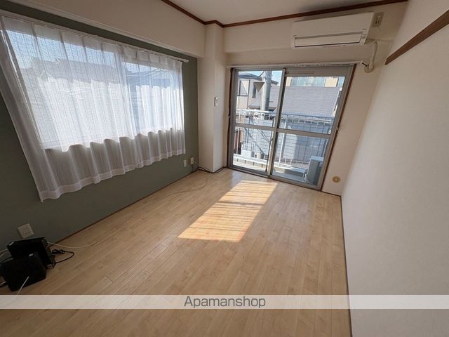 第2三恵マンションの内装写真