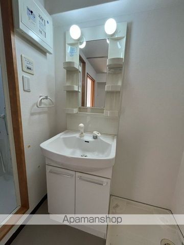 嵜本レジデンス福島の内装写真