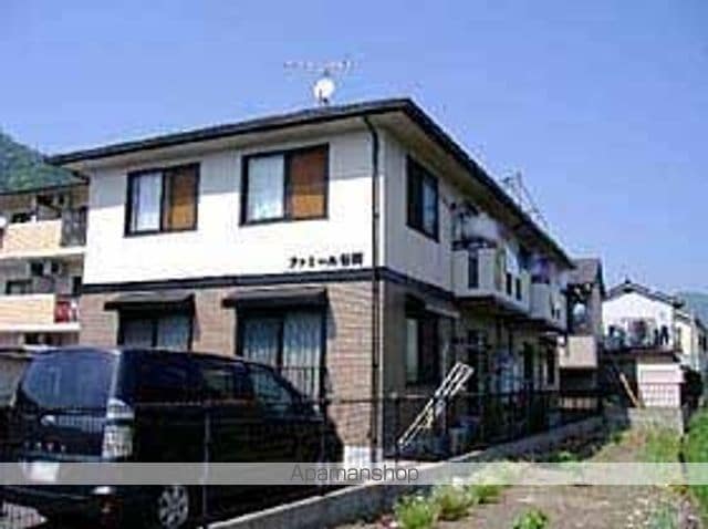 ファミール谷岡の外観写真