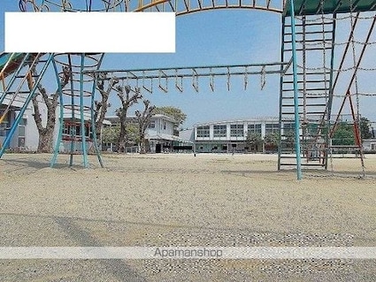 ベラ　ルーチェ　Ｃ[2LDK/57.55m2]の周辺3