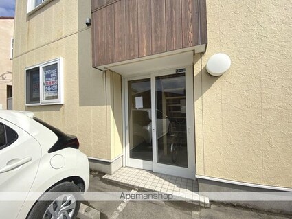 ライブタウン本通（ライブタウンホンドオリ）[1LDK/36.85m2]のエントランス2