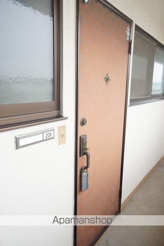 シャトルタカノの内装写真
