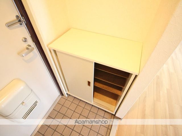 富尾マンション私部の内装写真