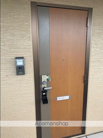 アムールIIの玄関写真