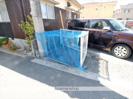 愛媛県松山市西長戸町[1R/21.66m2]の共用部3