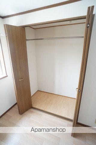 メゾンレイ天理の内装写真