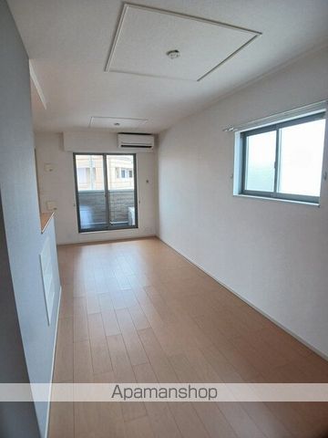 ミキハウスIIIBの内装写真