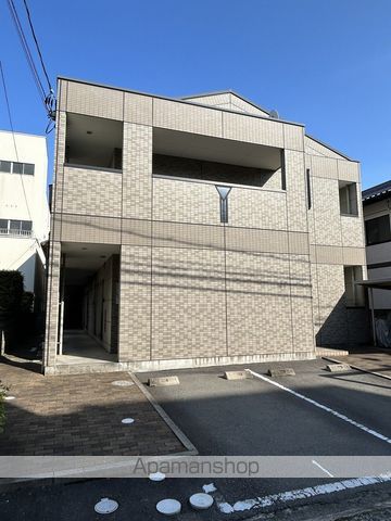 WEST SIDE COURTの外観写真