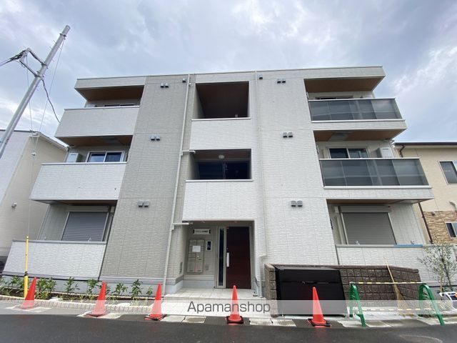 アヴァンス伊勢野の外観写真