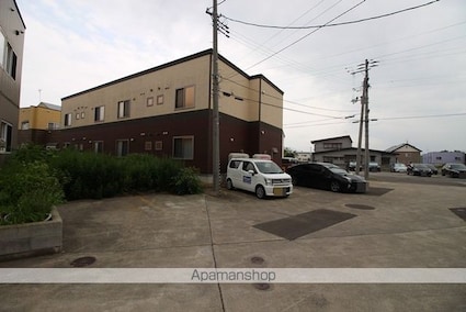 おりーぶＢ[2LDK/58.26m2]の駐車場