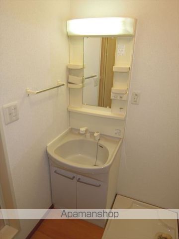 コモド二色の内装写真