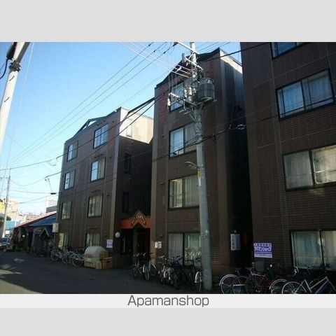 メゾンエスポアールの外観写真