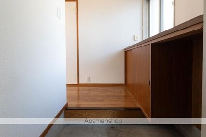 香川県高松市屋島西町[2LDK/62.24m2]の玄関