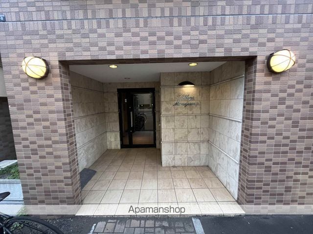 ヴィレッジ円山の玄関写真