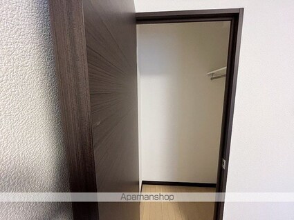 レオパレスホワイトヒルズ西生田[1K/19.87m2]の収納