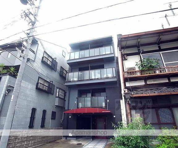 バース山川の外観写真