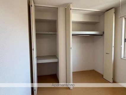 リビングタウン舟橋壱番館　Ａ[2LDK/55.44m2]の収納