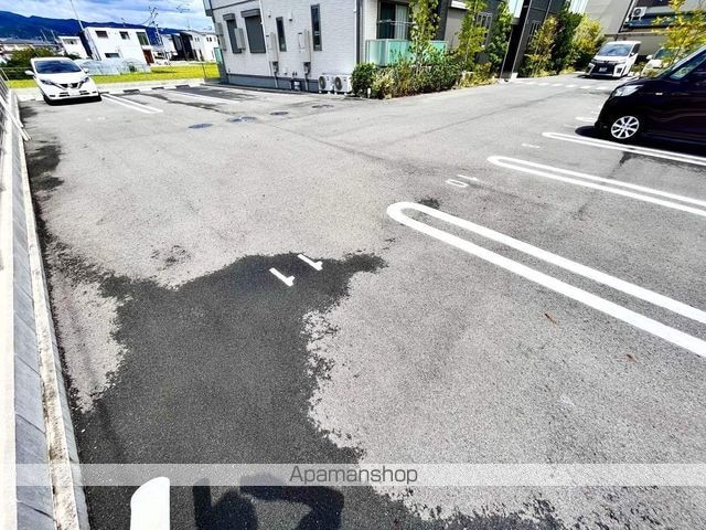 シャーメゾンＭ’ｓ[2LDK/57.41m2]の駐車場