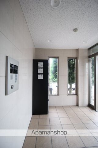 シオン北長瀬の玄関写真