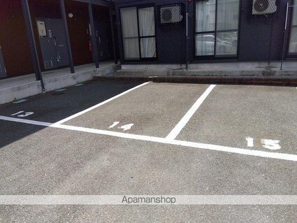 レオパレス山形[1K/23.18m2]の駐車場