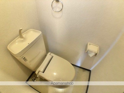 ヴィクトリーⅢ[1K/24.75m2]のトイレ