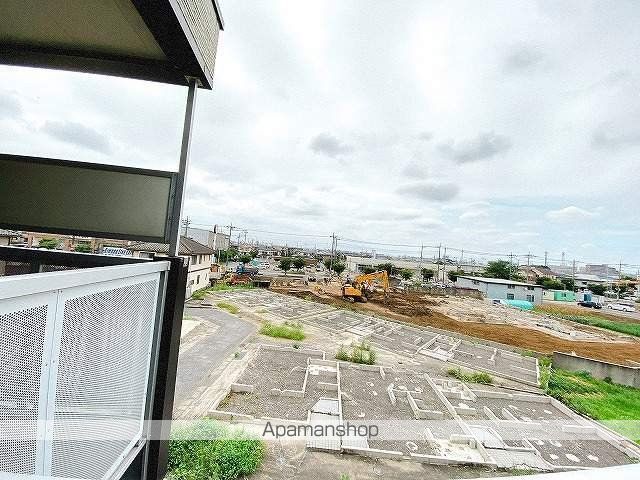 レオパレスシャルマンの玄関写真