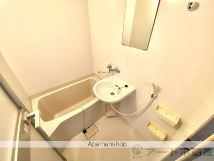 シャルマンコーポ湊町[1R/31.7m2]のバス