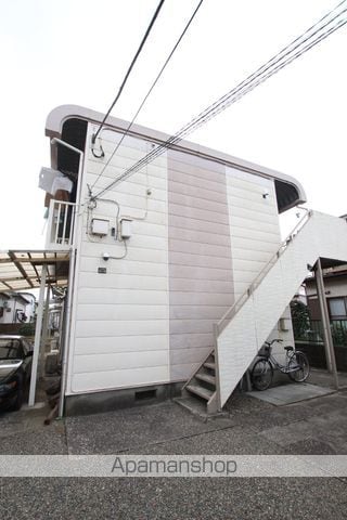 石井ハイツの外観写真