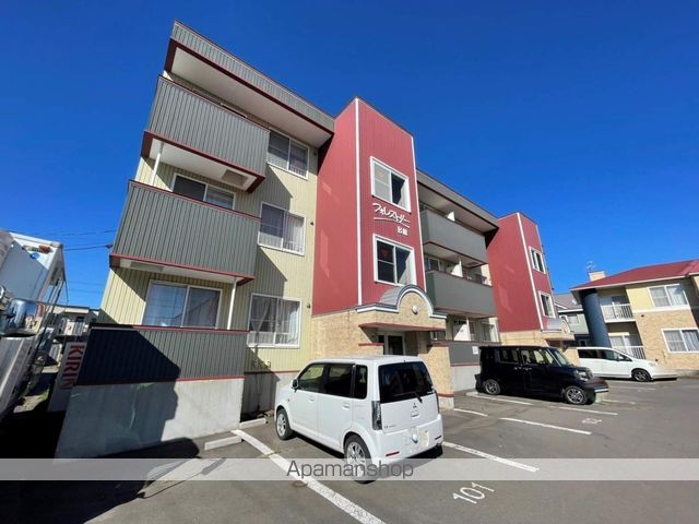 フォレストリーB館の外観写真